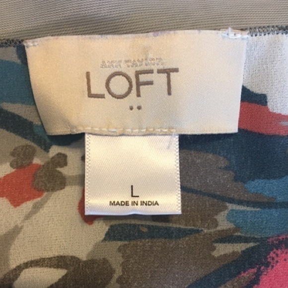 LOFT sleeveless ruffle blouse - Picture 2 of 8